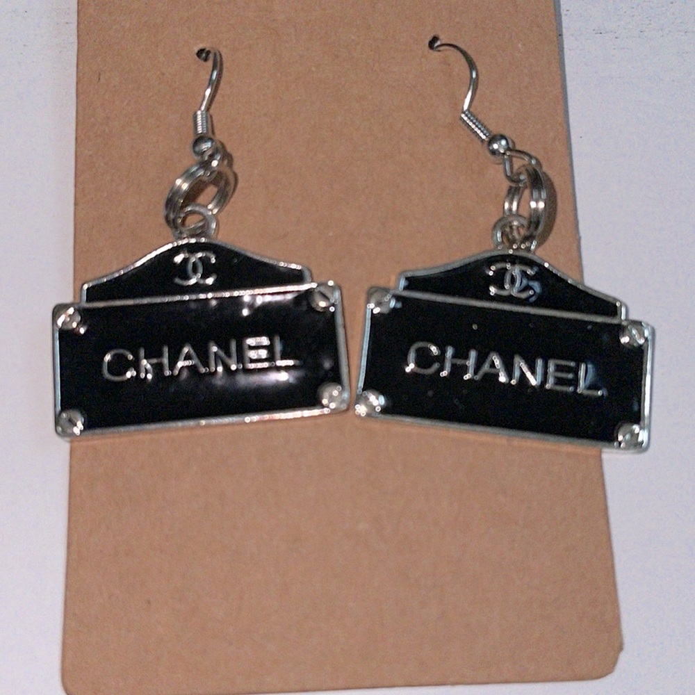 FabulouslyFitted | Dangling Black Fashion Earrings